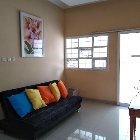 De' Green Cibubur Luaran gambar